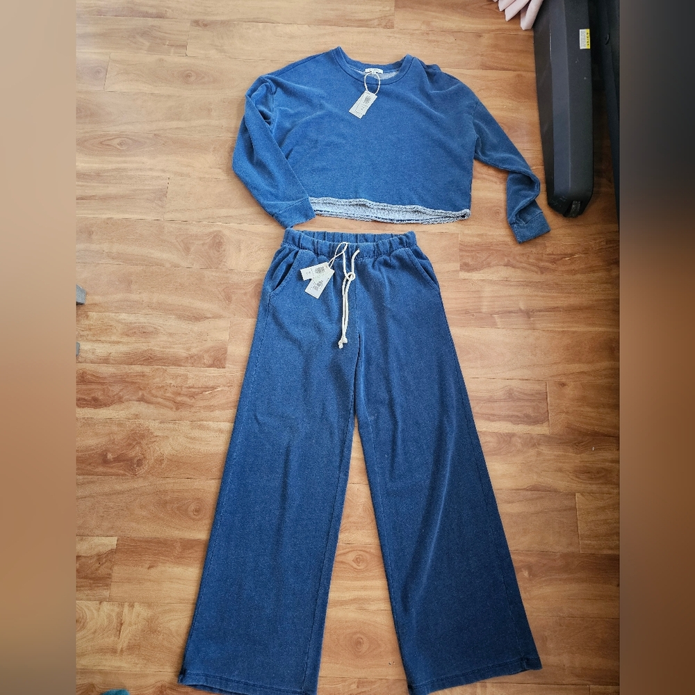 NWT      Z Supply SET